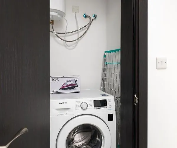 Modern 3br Stylish With Large Balcony - Close To St Julians And St Georges Bay *