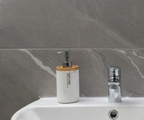 Modern 3br Stylish With Large Balcony - Close To St Julians And St Georges Bay *