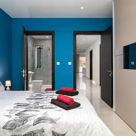 Modern 3br Stylish With Large Balcony - Close To St Julians And St Georges Bay Lägenhet *