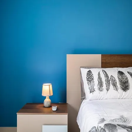 Modern 3br Stylish With Large Balcony - Close To St Julians And St Georges Bay Appartement *