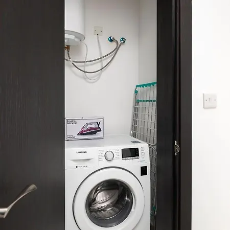 Modern 3br Stylish With Large Balcony - Close To St Julians And St Georges Bay *