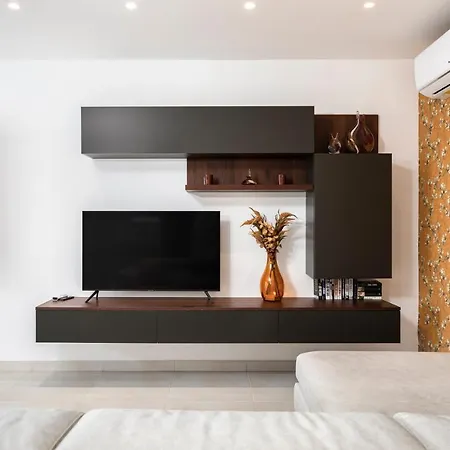 Apartament Modern 3br Stylish With Large Balcony - Close To St Julians And St Georges Bay