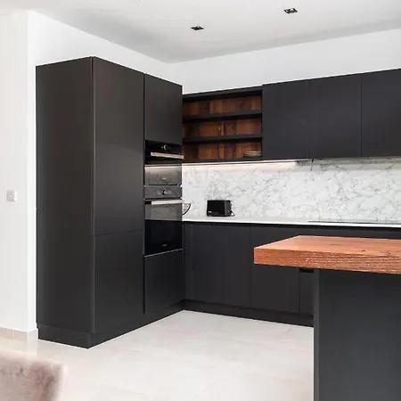 Modern 3br Stylish With Large Balcony - Close To St Julians And St Georges Bay *