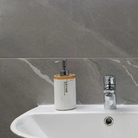 Modern 3br Stylish With Large Balcony - Close To St Julians And St Georges Bay *