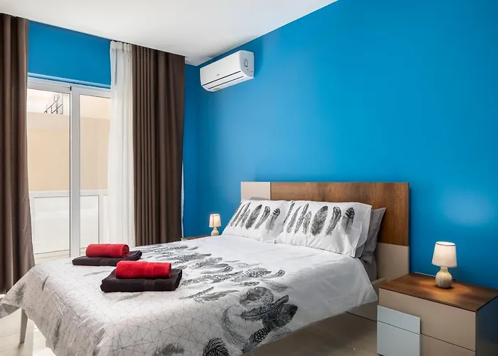 Lägenhet Modern 3br Stylish With Large Balcony - Close To St Julians And St Georges Bay *